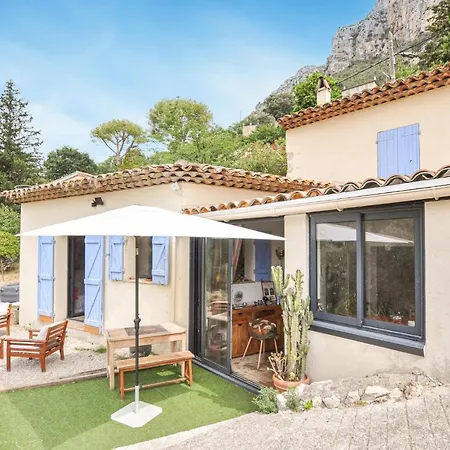 Stunning In Saint-jeannet With Wifi Holiday home